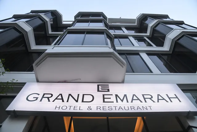 Grand Emarah Hotel and Restaurant