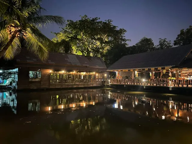 Country Lakeview Hotel Suphanburi