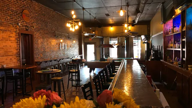 Steamboat Willies Gastro Pub & Bar