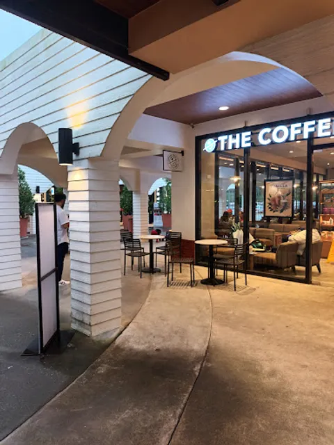 Coffee Bean & Tea Leaf