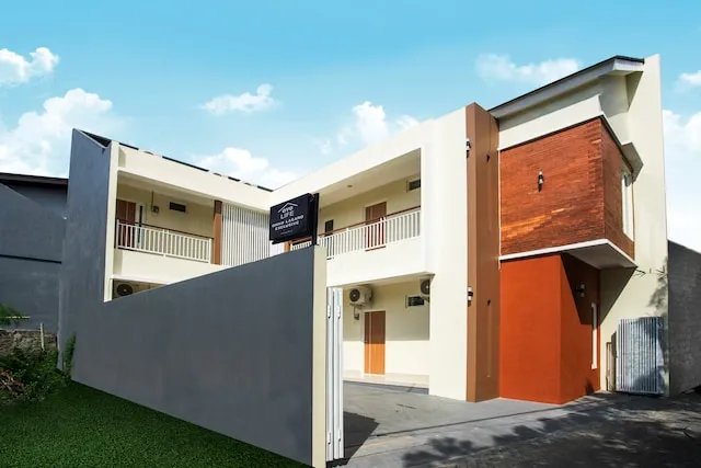 OYO Life 2348 Omah Lasaro Exclusive