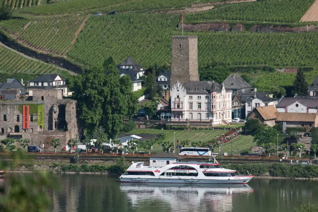 Winery and guest house Schmitt