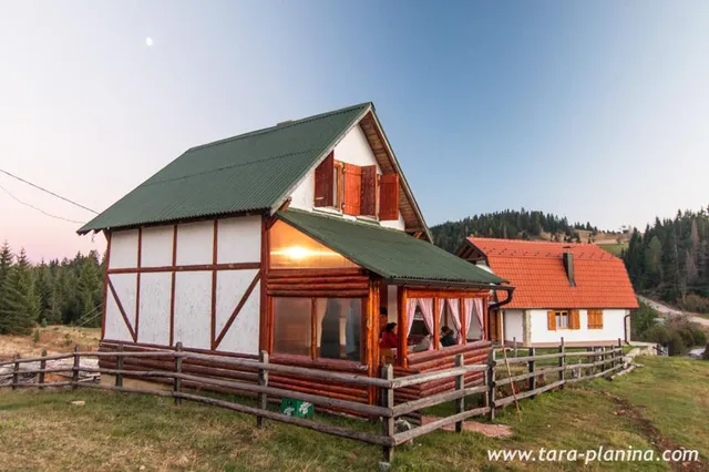 Планинска колиба Заовине - планина Тара