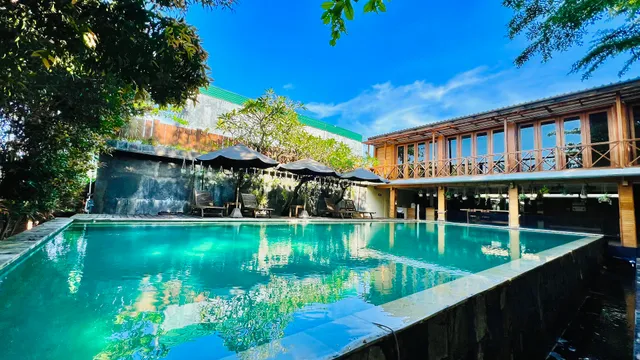 Aloravilla Hotel Lombok Senggigi