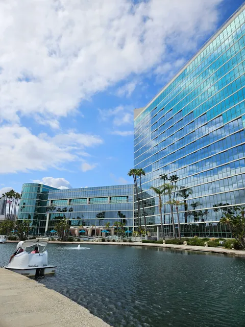 Hyatt Regency - Self Park - LAZ Parking