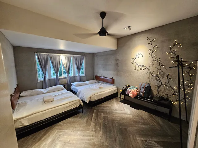 80Colonie Fraser's Hill