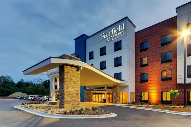 Fairfield by Marriott Inn & Suites Asheville Weaverville