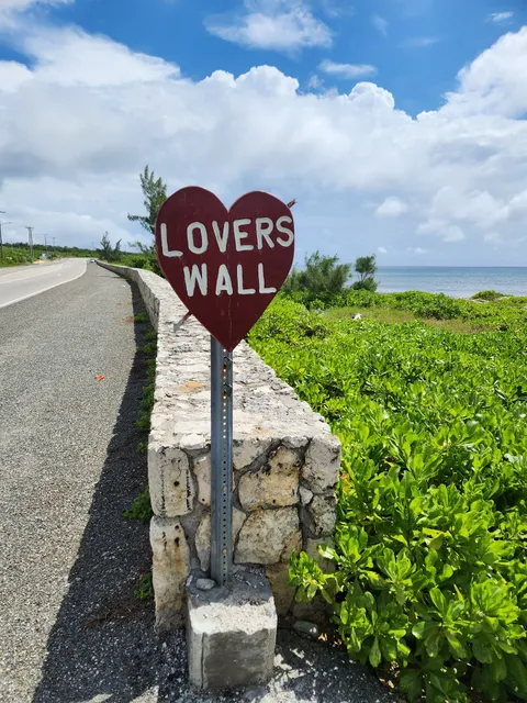 Lovers Wall - Grand Cayman