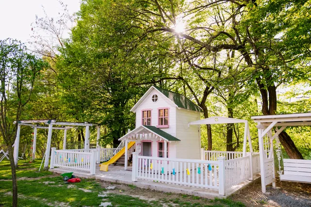 Pensiunea Poiana Avrigului