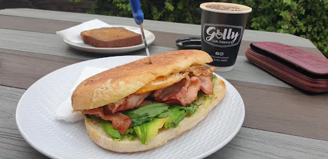 Golly Cafe Bakery