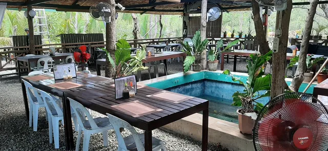 Fish Tank Seafood Restaurant