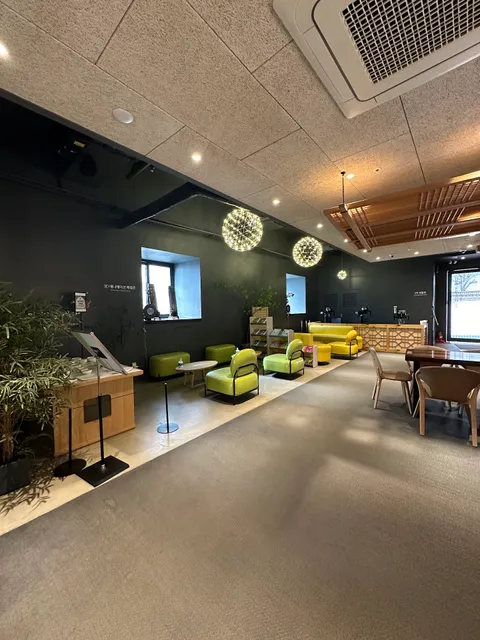 Sarang Art Shop & Cafe