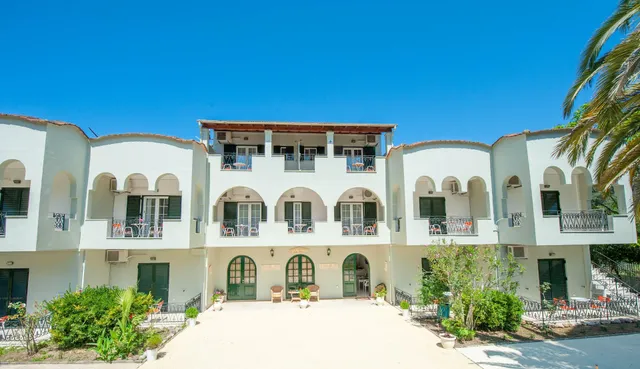 Vassilis Paradise Garden Aparthotel