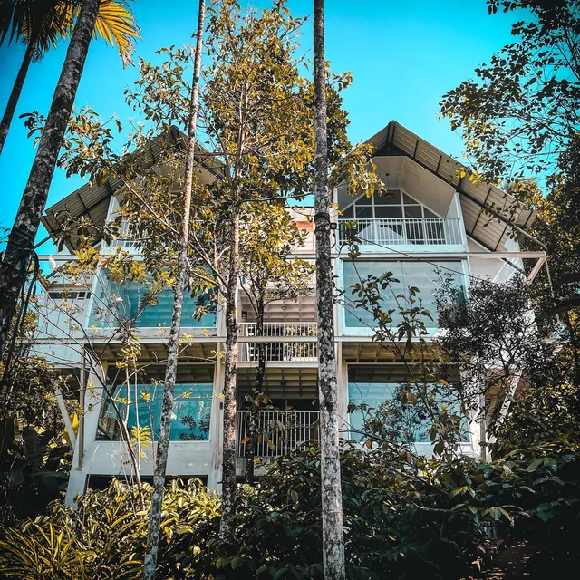 Travellers Cavern Resort Wayanad