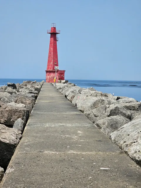 Muskegon South Pierhead Lighthouse