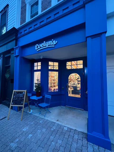 Evelyn's Candy House