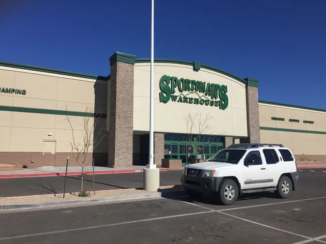 Sportsman's Warehouse