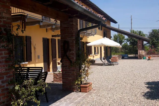 bed and breakfast cascina baraggione