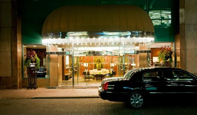 Cambridge Suites Toronto