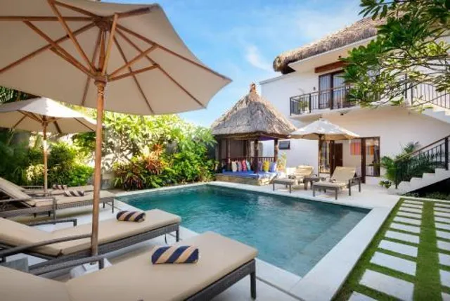 Coconuts Villa Balangan Beach