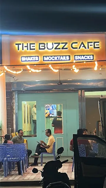 THE BUZZ CAFE