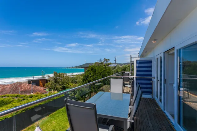 Lorne Beach Accom