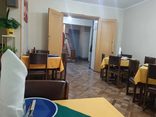 Restaurant Club Palestino