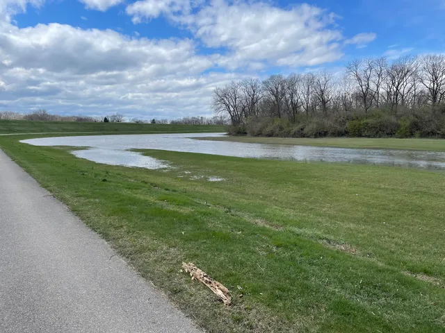 Great Miami River Trail -Trenton Parking Lot