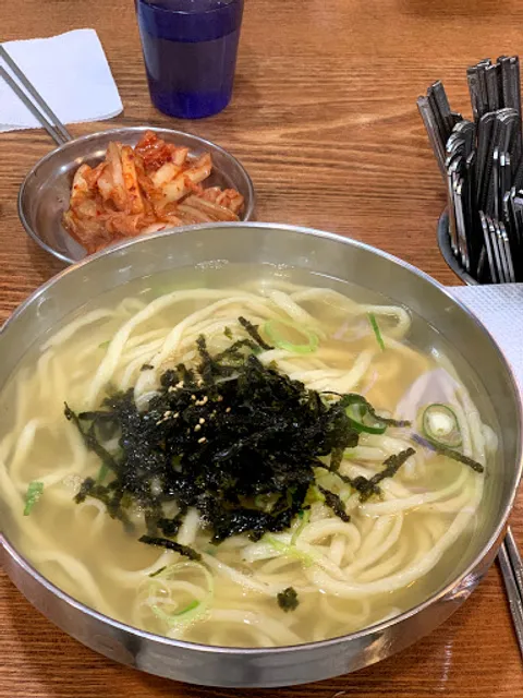 Hongdukke Son Kalguksu