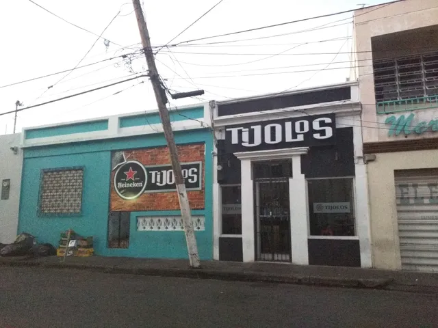 Tijolos Bar