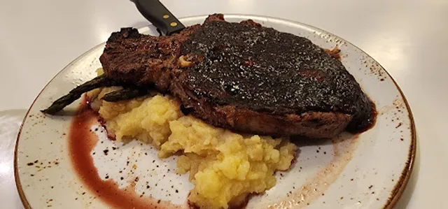 The R at Renaissance Richardson