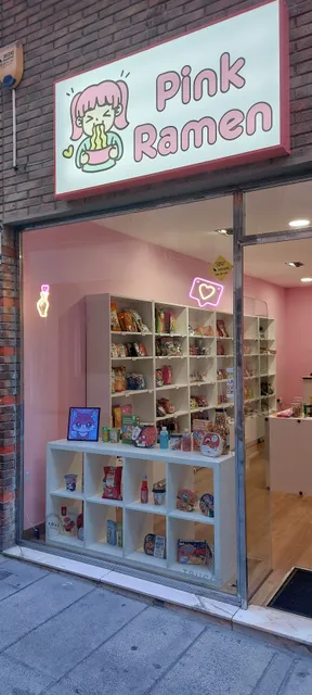 Pink ramen
