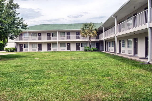 Studio 6 Pascagoula, MS