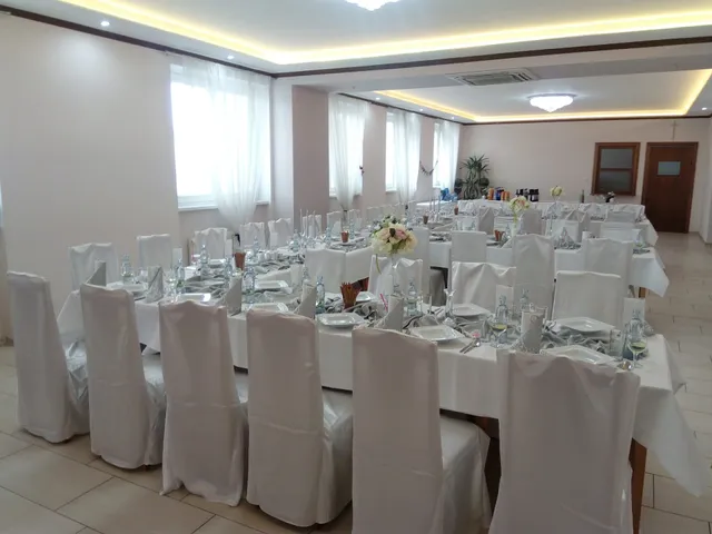 Reštaurácia Arkáda