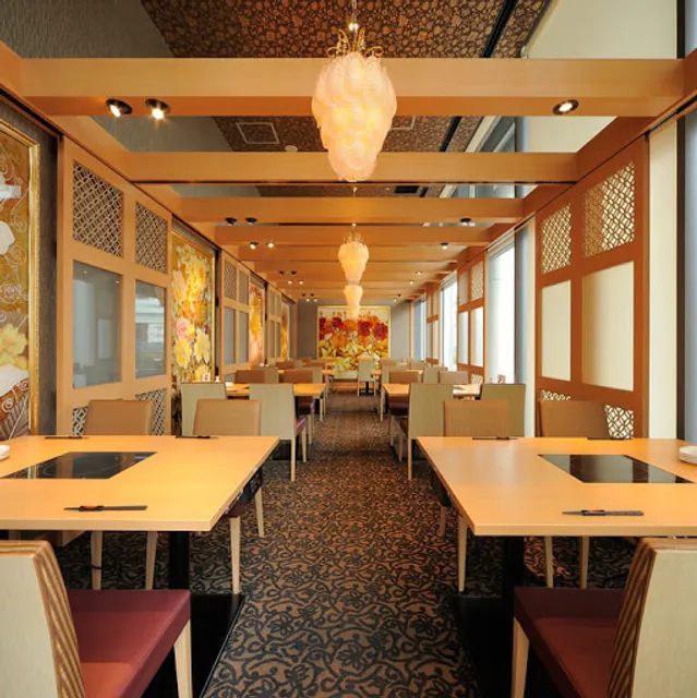 Senzan Yokohama East Exit Mitsui Building Store