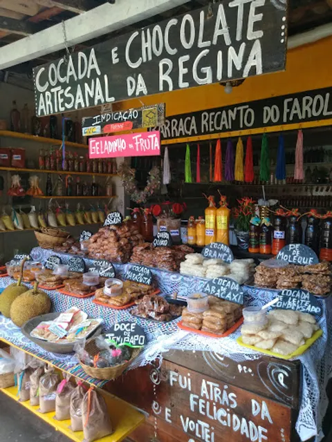 Cocadas e chocolate da Regina(Barraca Recanto do Farol)