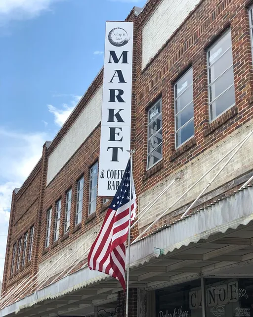 Burlap & Lace Market & Coffee Bar