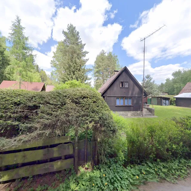 Cottage near the lake Komorník