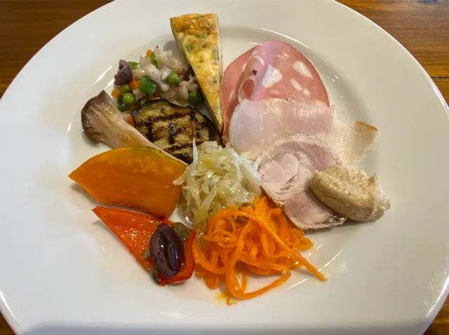 TRATTORIA La Foglia-トラットリア ラ フォーリア-