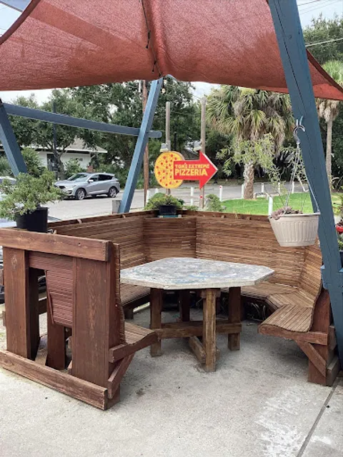 Tom’s Extreme Pizzeria LLC