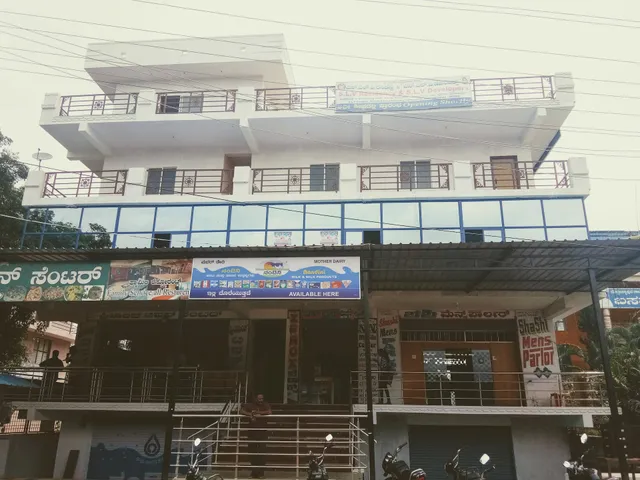 SPOT ON 43648 Slv Lodge