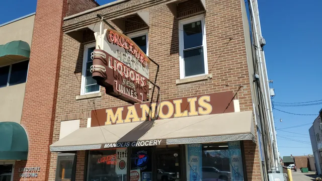 Gus Manolis Grocery