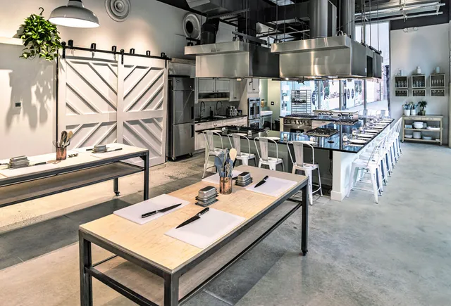 Hudson Table Philadelphia