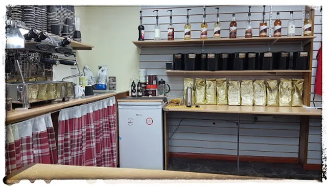 Les Café Coffee Cabin