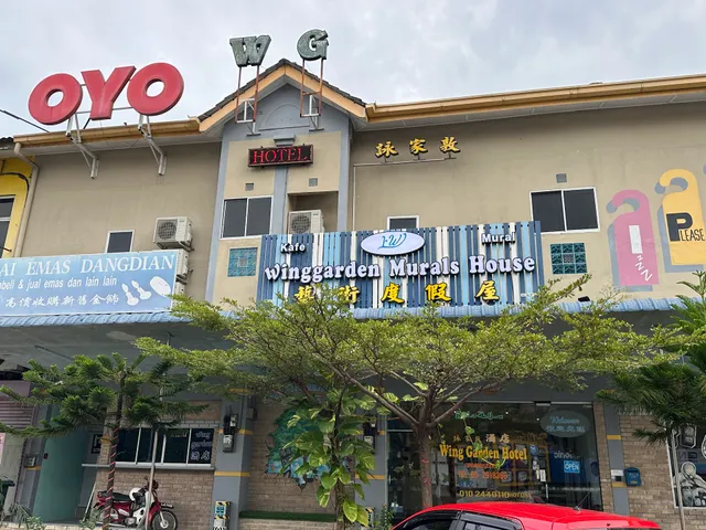 Winggarden Murals House Hotel