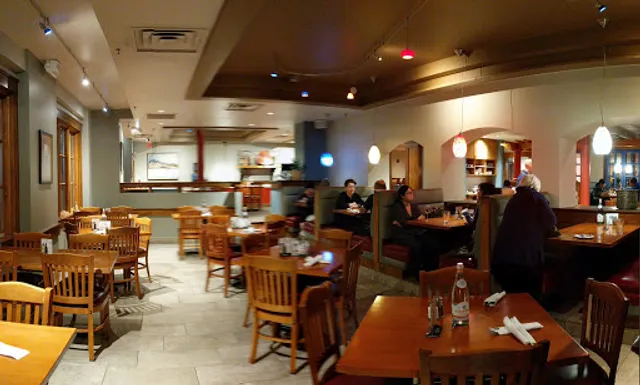 Astoria Shish Kebob House - Danforth