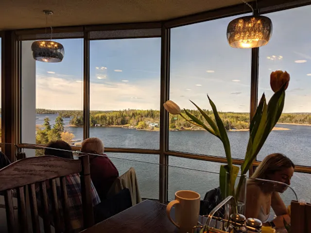 Waterside Restaurant and Lounge