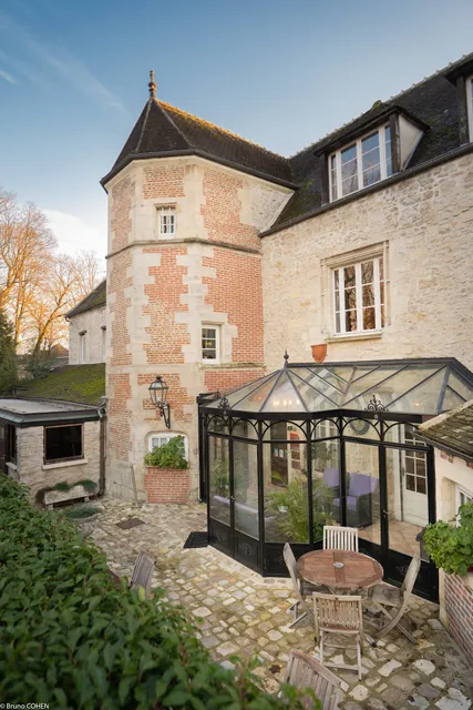 Logis Hostellerie de la Porte Bellon