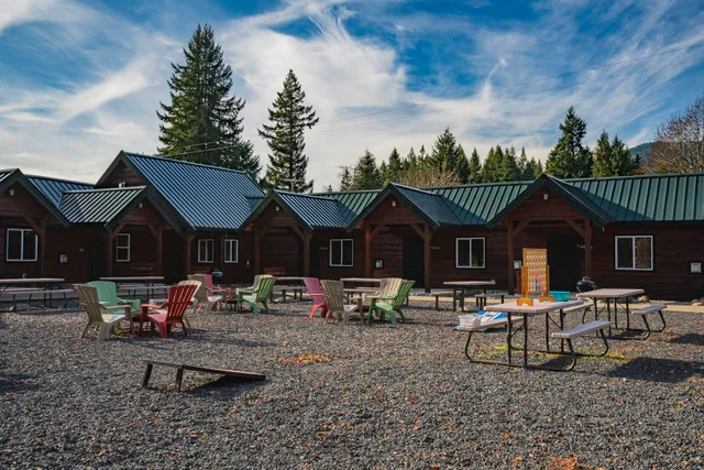 The Lodge at Detroit Lake