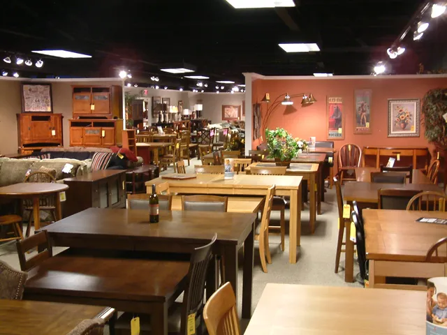 Noah’s Home Furnishings